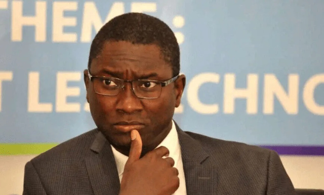 Bracelet électronique et résidence surveillée : Ismaïla Madior Fall pourra-t-il continuer à enseigner à l’UCAD ? Bracelet électronique et résidence surveillée : Ismaïla Madior Fall pourra-t-il continuer à enseigner à l’UCAD ?