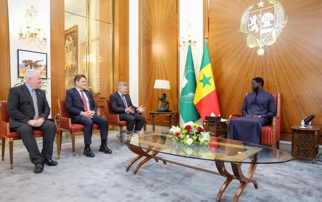 Le Pr Diomaye Faye reçoit le Boss de BP Le Pr Diomaye Faye reçoit le Boss de BP