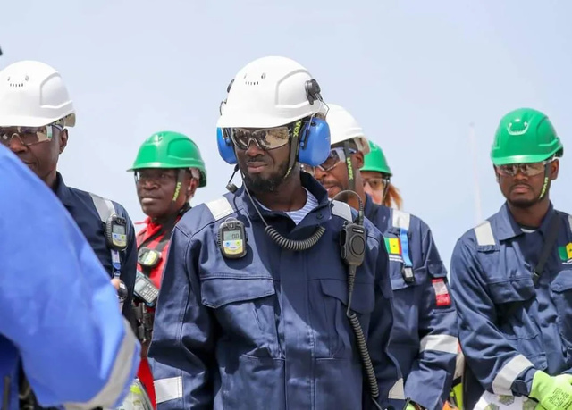 Exploitation du gaz : Les présidents sénégalais et mauritanien attendus sur le site du GTA, ce jeudi Exploitation du gaz : Les présidents sénégalais et mauritanien attendus sur le site du GTA, ce jeudi