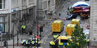 Royaume-Uni : le sacre de Liverpool entaché par une attaque à la voiture-bélier Royaume-Uni : le sacre de Liverpool entaché par une attaque à la voiture-bélier