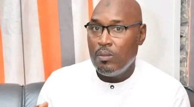 Le chroniqueur Adama Fall condamné à 2 mois avec sursis pour vol de 70.000 FCfa Le chroniqueur Adama Fall condamné à 2 mois avec sursis pour vol de 70.000 FCfa