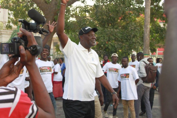 Désormais, il faut compter avec Khalifa Sall...Les images qui "parlent"! Désormais, il faut compter avec Khalifa Sall...Les images qui "parlent"!