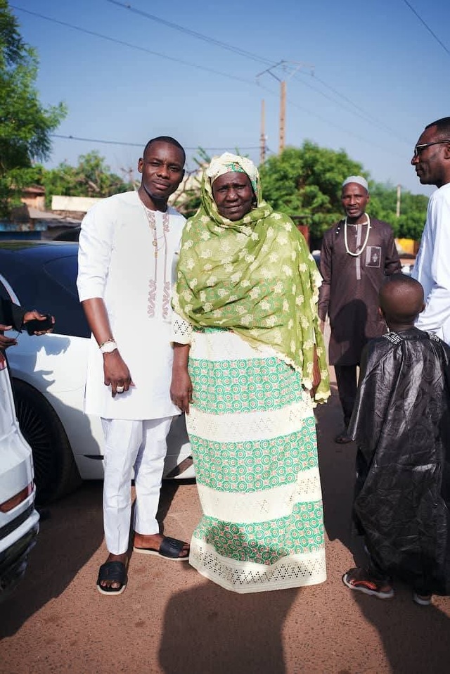 Tabaski sans son défunt père- Le touchant message de Sidiki Diabate Tabaski sans son défunt père- Le touchant message de Sidiki Diabate
