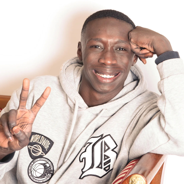 USA : le tiktokeur Khaby Lame arrêté, contraint de quitter le pays USA : le tiktokeur Khaby Lame arrêté, contraint de quitter le pays