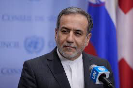 L'Iran condamne l'attaque israélienne contre la TV d'État : "un acte ignoble et un crime de guerre" L'Iran condamne l'attaque israélienne contre la TV d'État : "un acte ignoble et un crime de guerre"