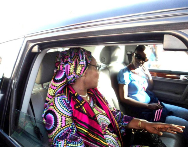 Entrepôt d’Aïda Ndiongue : L’inventaire du matériel de Jaxaay confié à la Gendarmerie Entrepôt d’Aïda Ndiongue : L’inventaire du matériel de Jaxaay confié à la Gendarmerie