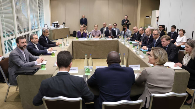 Guerre au Moyen-Orient : les ministres des Affaires étrangères de l'Allemagne, de la France et du Royaume-Uni en réunion avec leur homologue iranien Guerre au Moyen-Orient : les ministres des Affaires étrangères de l'Allemagne, de la France et du Royaume-Uni en réunion avec leur homologue iranien