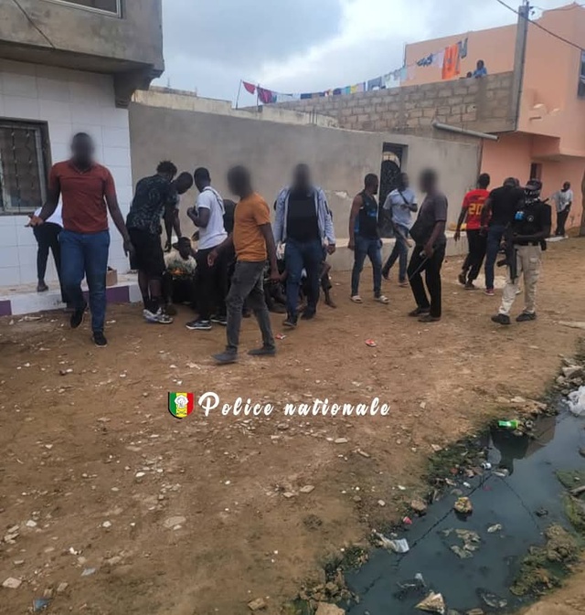 Trafic de drogue entre Bambilor et Jaxaay- 15 individus tombent ! Trafic de drogue entre Bambilor et Jaxaay- 15 individus tombent !