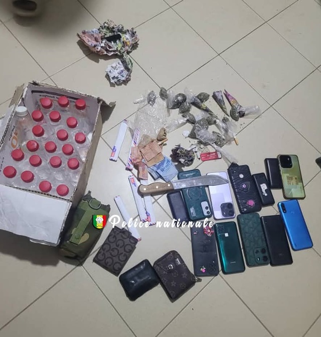 Trafic de drogue entre Bambilor et Jaxaay- 15 individus tombent ! Trafic de drogue entre Bambilor et Jaxaay- 15 individus tombent !