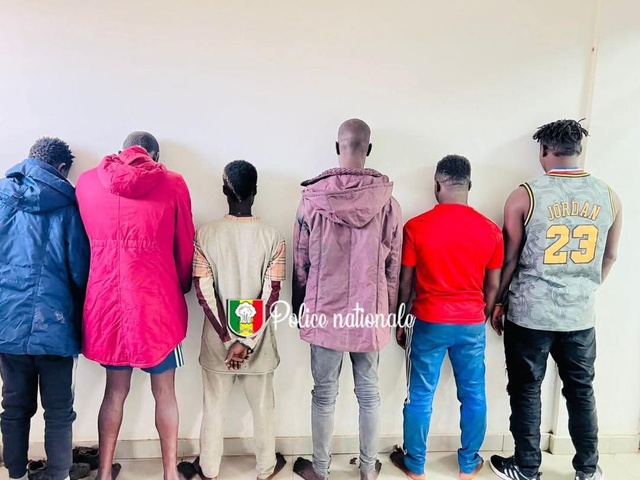 Interception de 84 migrants par la Marine nationale Interception de 84 migrants par la Marine nationale