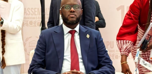 Affaire des véhicules de l'Assemblée : El Malick Ndiaye porte plainte contre... Affaire des véhicules de l'Assemblée : El Malick Ndiaye porte plainte contre...