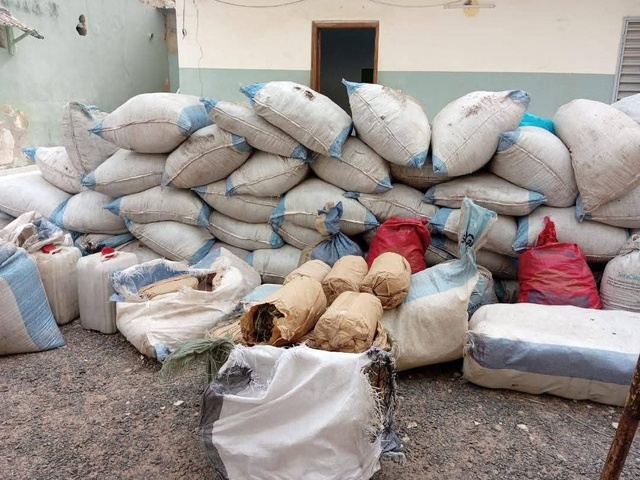 Des billets noirs d’une contrevaleur de près de 1milliard 123 millions en francs CFA saisis à Ziguinchor Des billets noirs d’une contrevaleur de près de 1milliard 123 millions en francs CFA saisis à Ziguinchor