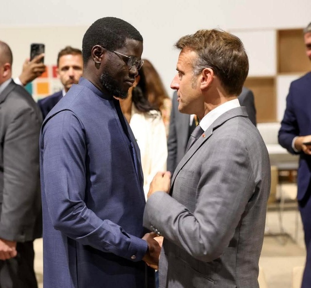 Le Pr Diomaye Faye révèle : " J'ai échangé avec le Président Macron sur la coopération entre le Sénégal et la France, ainsi que sur les enjeux régionaux et internationaux d’intérêt commun" Le Pr Diomaye Faye révèle : " J'ai échangé avec le Président Macron sur la coopération entre le Sénégal et la France, ainsi que sur les enjeux régionaux et internationaux d’intérêt commun"