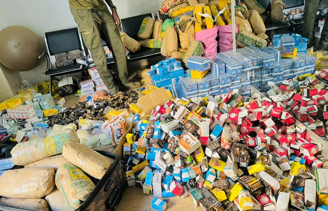 Un orpailleur burkinabè interpellé avec un important stock de drogues et médicaments à Saraya