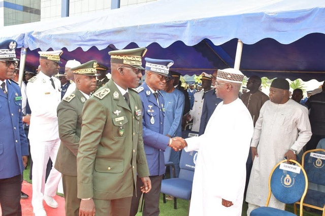 Cérémonie de levée de corps de feu Colonel Émile MANGA: la Gendarmerie nationale rend un dernier hommage à un officier émérite Cérémonie de levée de corps de feu Colonel Émile MANGA: la Gendarmerie nationale rend un dernier hommage à un officier émérite