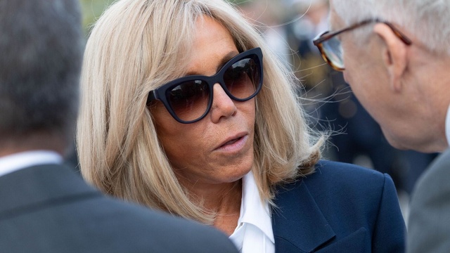 Brigitte Macron en deuil : sa sœur Anne-Marie est décédée Brigitte Macron en deuil : sa sœur Anne-Marie est décédée