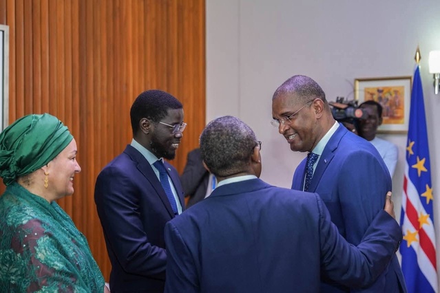  Le Pr Diomaye Faye  a pris part à la cérémonie officielle marquant le 50e anniversaire de l’indépendance du Cabo Verde.