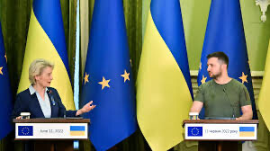 Conférence sur la reconstruction de l'Ukraine : l'UE débloque 2,3 milliards d'euros Conférence sur la reconstruction de l'Ukraine : l'UE débloque 2,3 milliards d'euros