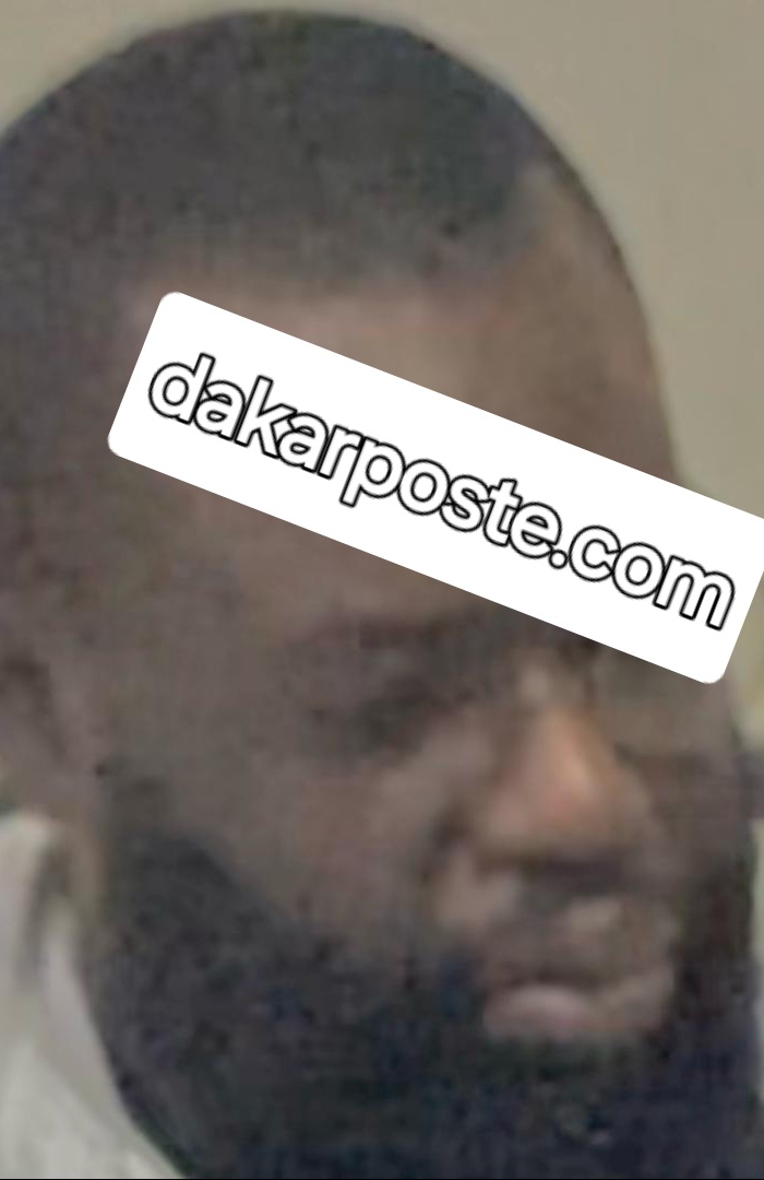 Voici le fameux Babacar Dioum alias "Kocc Barma" finalement tombé après des années de traque ! Voici le fameux Babacar Dioum alias "Kocc Barma" finalement tombé après des années de traque !