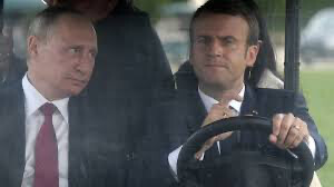 Le Kremlin publie une nouvelle liste de dirigeants occidentaux "russophobes" Le Kremlin publie une nouvelle liste de dirigeants occidentaux "russophobes"