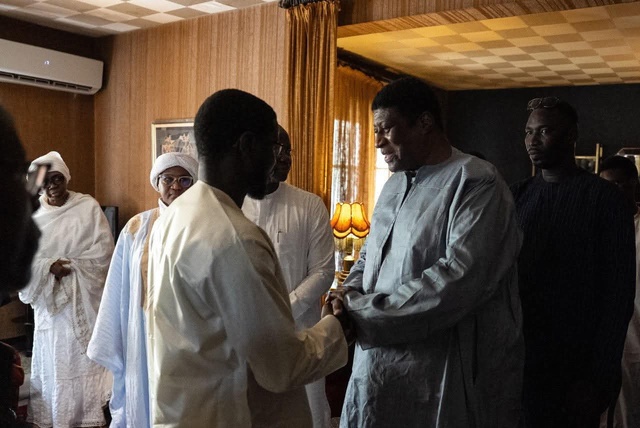 Le président de la République a présenté ses condoléances à Serigne Moustapha Sy Le président de la République a présenté ses condoléances à Serigne Moustapha Sy