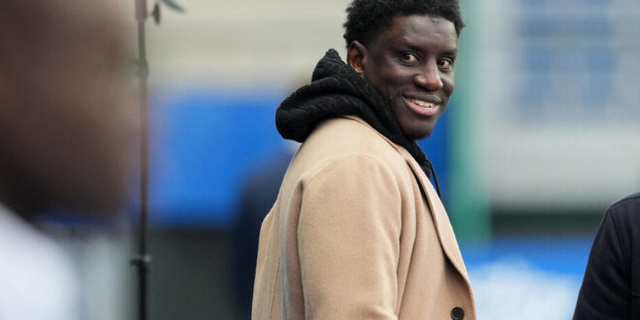 Paris : Demba Ba échappe à un braquage, 2 suspects arrêtés, un 3e en fuite Paris : Demba Ba échappe à un braquage, 2 suspects arrêtés, un 3e en fuite