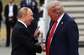 Ukraine : pas d'accord mais des "progrès", annoncent Trump et Poutine après leur rencontre