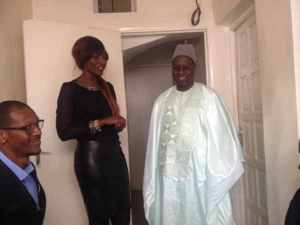 LE DG DE L’ARTP, ABDOU KARIM SALL HÔTE DE LA RADIO «FEM-FM» DE LA CHANTEUSE COUMBA GAWLO SECK
