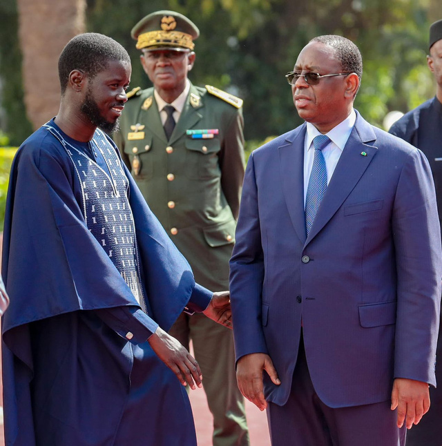 BASSIROU DIOMAYE FAYE : « LA JUSTICE TRANCHERA EN TOUTE INDÉPENDANCE, MÊME POUR MACKY SALL » BASSIROU DIOMAYE FAYE : « LA JUSTICE TRANCHERA EN TOUTE INDÉPENDANCE, MÊME POUR MACKY SALL »