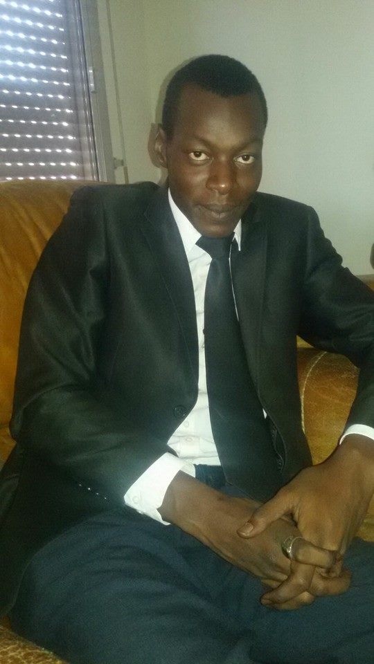 Tamsir Dramé, unique fils d'Aïda Ndiongue, se dévoile: "Feu Pacotille a été le premier à m'informer après l'arrestation de maman (...) Le déclic, c'est 2017 (...) Ce que je dirais à Macky Sall (...)" Tamsir Dramé, unique fils d'Aïda Ndiongue, se dévoile: "Feu Pacotille a été le premier à m'informer après l'arrestation de maman (...) Le déclic, c'est 2017 (...) Ce que je dirais à Macky Sall (...)"