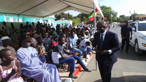 Idrissa Seck a participé au défilé du 4 Avril à Thiés (Les premières images) Idrissa Seck a participé au défilé du 4 Avril à Thiés (Les premières images)