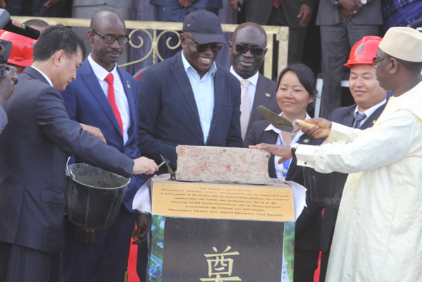 Images de la pose de la première pierre de l'arène nationale de lutte Sénégalaise