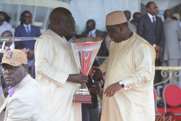 Images de la pose de la première pierre de l'arène nationale de lutte Sénégalaise