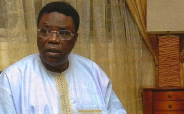 Mbaye Jacques Diop ouvre le livre de sa vie et évoque... Mbaye Jacques Diop ouvre le livre de sa vie et évoque...