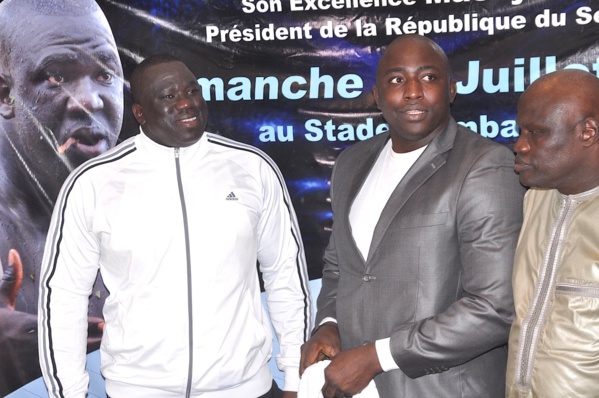 Premier face à face Yékini / Lac 2 (vidéo) Premier face à face Yékini / Lac 2 (vidéo)