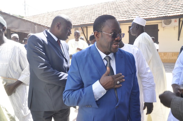 Les images de la levée du corps du défunt lutteur Toubaboudior enterré à Touba Les images de la levée du corps du défunt lutteur Toubaboudior enterré à Touba