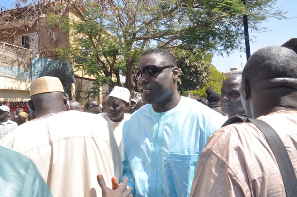 Les images de la levée du corps du défunt lutteur Toubaboudior enterré à Touba Les images de la levée du corps du défunt lutteur Toubaboudior enterré à Touba