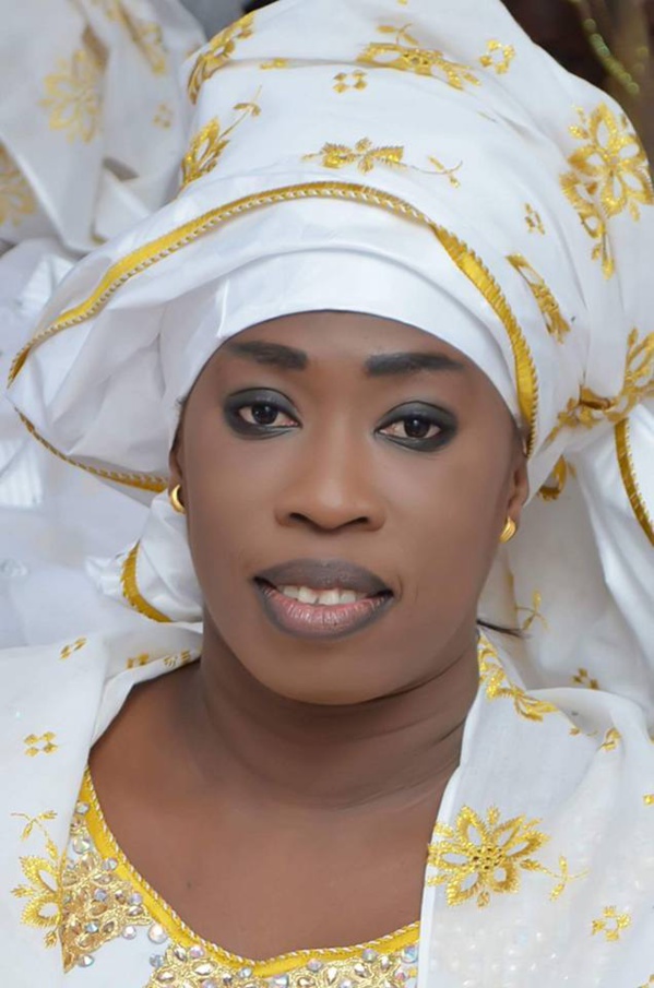 Pour les beaux yeux de sa "gnarèl", fille du khalif des Layènes, le ministre Diouf Sarr mobilise ses amis pour... Pour les beaux yeux de sa "gnarèl", fille du khalif des Layènes, le ministre Diouf Sarr mobilise ses amis pour...