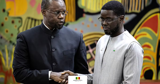 Après la baisse significative des prix des hydrocarbures, denrées de première nécessité, l’État généralise l'indemnité de logement à l'ensemble des fonctionnaires et agents… Après la baisse significative des prix des hydrocarbures, denrées de première nécessité, l’État généralise l'indemnité de logement à l'ensemble des fonctionnaires et agents…