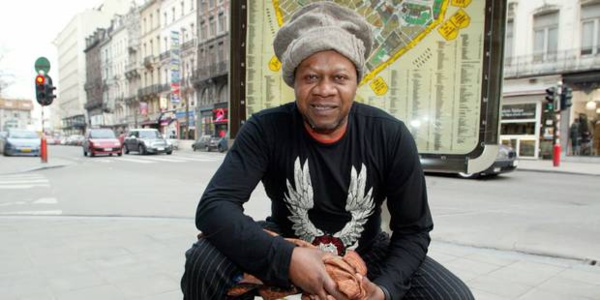 Ce que l'on sait du "King de la Rumba" Papa Wemba tombé sur ce qu'il aime le plus: la scène