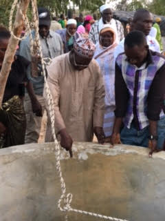 FORÊT CLASSÉE DE MBAO: ABDOU KARIM SALL OFFRE UN PUITS AUX FEMMES MARAÎCHÈRES