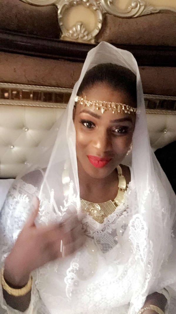 La célèbre Mame Diarra Thiam se marie enfin! (EXCLUSIF DAKARPOSTE) La célèbre Mame Diarra Thiam se marie enfin! (EXCLUSIF DAKARPOSTE)