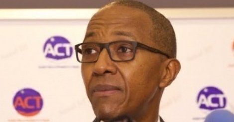 Abdoul Mbaye passe à l' Act et crée son parti politique Abdoul Mbaye passe à l' Act et crée son parti politique