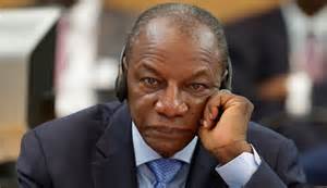 Le débat autour d’un éventuel 3e mandat d’Alpha Condé fait rage en Guinée Le débat autour d’un éventuel 3e mandat d’Alpha Condé fait rage en Guinée