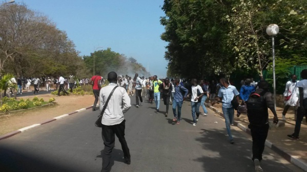 Ça a chauffé ce jeudi matin à l'UCAD!    Les vraies raisons du courroux des étudiants de la FAC DROIT Ça a chauffé ce jeudi matin à l'UCAD!    Les vraies raisons du courroux des étudiants de la FAC DROIT