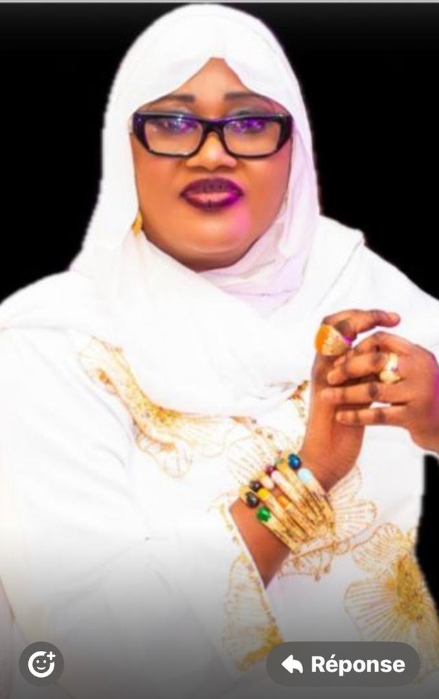 Activement recherchée par la police et faisant l'objet de plusieurs plaintes, la célèbre Ndèye Maguette Mboup, arrêtée à l'aéroport et, bizarrement... relâchée Activement recherchée par la police et faisant l'objet de plusieurs plaintes, la célèbre Ndèye Maguette Mboup, arrêtée à l'aéroport et, bizarrement... relâchée