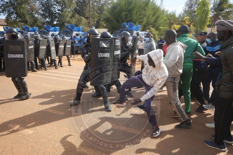 MAINTIEN DE L’ORDRE : LA GENDARMERIE RENFORCE LES CAPACITÉS DE SES UNITÉS DE CAVALERIE MAINTIEN DE L’ORDRE : LA GENDARMERIE RENFORCE LES CAPACITÉS DE SES UNITÉS DE CAVALERIE