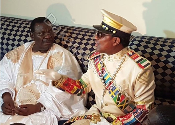 Echanges d'amabilité entre Cheikh Béthio Thioune et Serigne Modou Kara Echanges d'amabilité entre Cheikh Béthio Thioune et Serigne Modou Kara