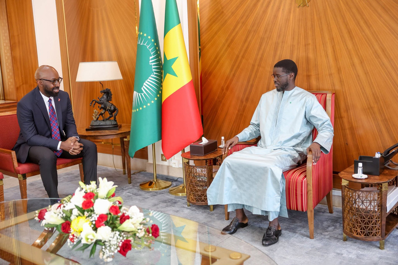 LE PRÉSIDENT DE LA RÉPUBLIQUE RENFORCE LES PARTENARIATS SANITAIRES DANS LA LUTTE CONTRE LE CANCER LE PRÉSIDENT DE LA RÉPUBLIQUE RENFORCE LES PARTENARIATS SANITAIRES DANS LA LUTTE CONTRE LE CANCER