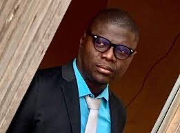 L'identité du  journaliste de Kewoulo révélée- Pape Tall,  cravaté par la gendarmerie est le... "partenaire" de Kadior Cissé de la 7TV !